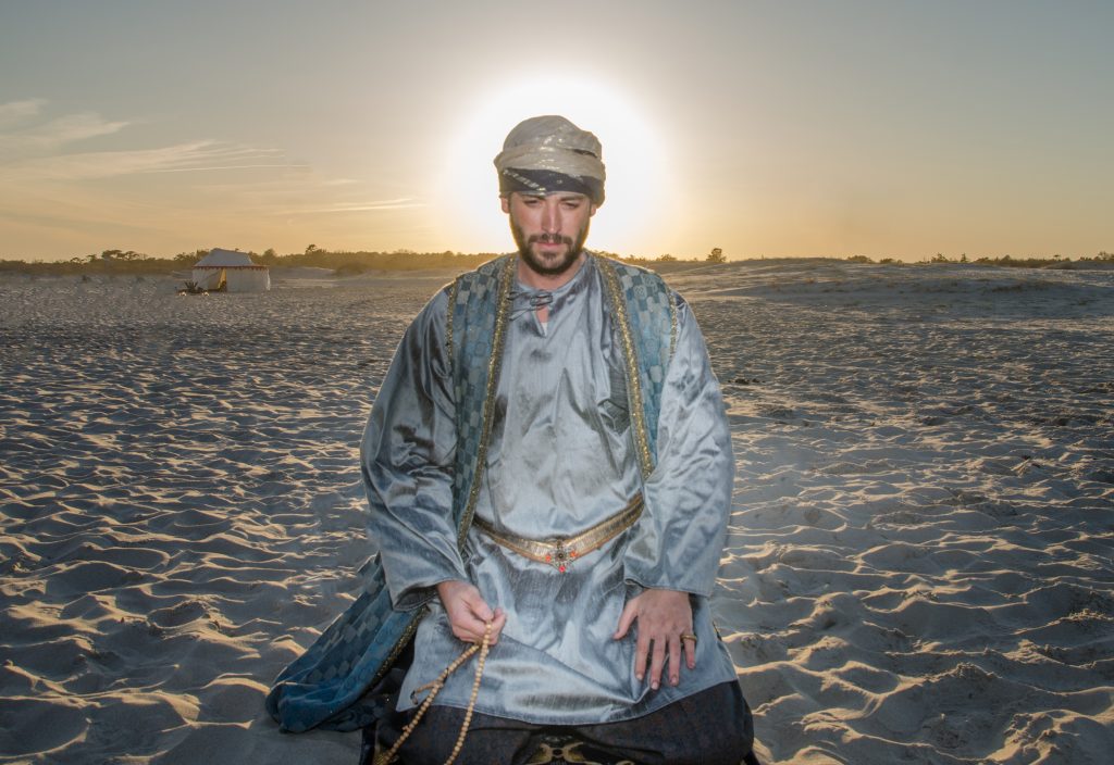 Sultan Al-Kamil Praying