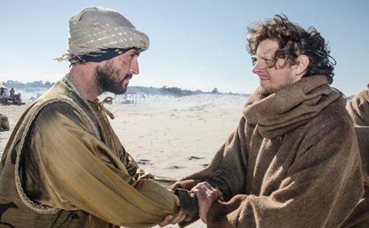 sultan-and-the-saint-film-scene sultan al-kamil shaking hands with saint francis of assisi